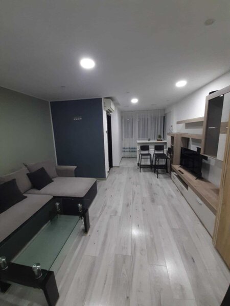 Titan, str. Ghita Serban, ac, tv, renovata